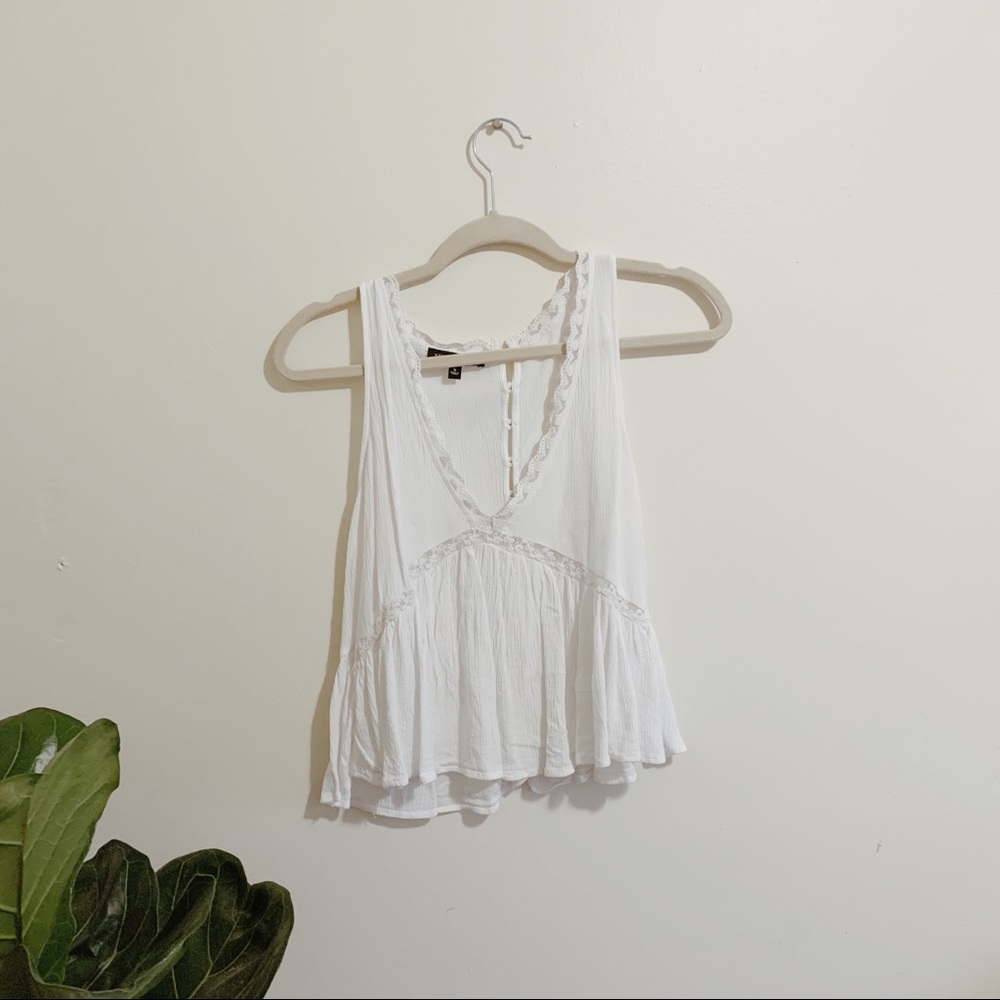 KENDALL & KYLIE Lace Crop Top